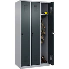Kleiderspind C+P Evolo Plus, 3 Abteile, Anschlag rechts, Sicherheits-Drehriegel, B 900 x T 500 x H 1850 mm, weißaluminium/anthrazitgrau