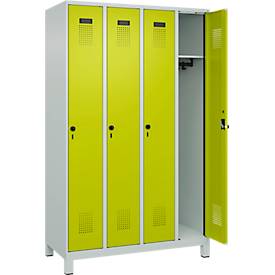 Kleiderspind C+P Evolo Plus, 4 Abteile, 300 mm Abteilbreite, mit Füßen, Anschlag rechts, Drehriegel, B 1200 x T 500 x H 1950 mm, lichtgrau/clowngrün