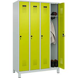 Kleiderspind C+P Evolo Plus, 4 Abteile, 300 mm Abteilbreite, mit Füßen, Anschlag rechts, Drehriegel, B 1200 x T 500 x H 1950 mm, lichtgrau/clowngrün