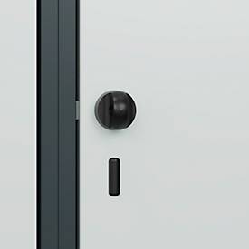 Kleiderspind C+P Evolo Plus, 4 Abteile, 300 mm Abteilbreite, mit untergebauter Sitzbank, B 1200 x T 815 x H 2120 mm, Drehriegel, anthrazitgrau/lichtgrau