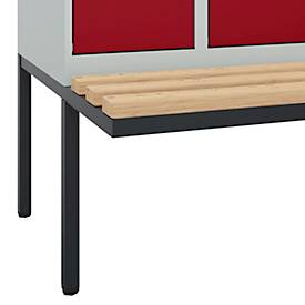 Kleiderspind C+P Evolo Plus, 4 Abteile à 300 mm Breite, schwebende Sitzbank, B 1200 x T 815 x H 2120 mm, Drehriegel, lichtgrau/rubinrot