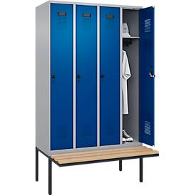 Kleiderspind C+P Evolo Plus, 4 Abteile à 300 mm Breite, schwebende Sitzbank, B 1200 x T 815 x H 2120 mm, Drehriegel, weißaluminium/enzianblau