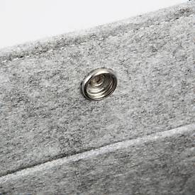 Laptoptasche Sigel Desk Sharing Bag Basic M, für Laptops bis 15,4″, 2 große Fächer/2 Seitenfächer, Tragegriffe, Schultergurt, Kunstfilz, hellgrau