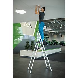 Munk Stufen-Stehleiter, Aluminium, 80 mm Stufen, max. 150 kg, rutschsicher, konische Führung, 235 mm Stufenabstand, 70° Neigung, 6 Stufen