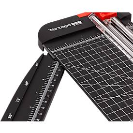 Rollenschneider Vantage 40001, bis A4, bis 8 Blatt, Schnittmaße L 300 x H 0,8 mm, Anlegelineal, Winkel- & Gitterlinien, schwarz-rot