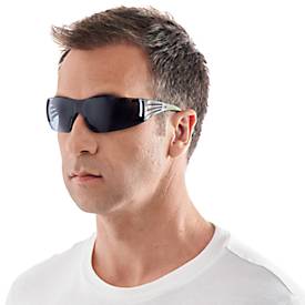 Schutzbrille 3M SecureFit 400, EN 166:2001, UVA/UVB/UVC-resistent, Bügeldruckverteilung, verstellbare Nasenpolster, beschichtet, Polycarbonatglas, grau