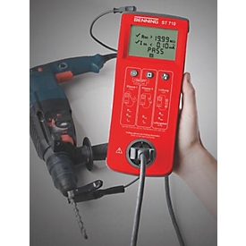 Apparaattester ST 710 2500 te testen apparaten/met testapparaat/testkabel