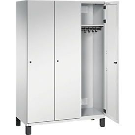 C+P locker Cambio, 3 vakken, op poten, B 1200 x D 525 x H 1980 mm, lichtgrijs