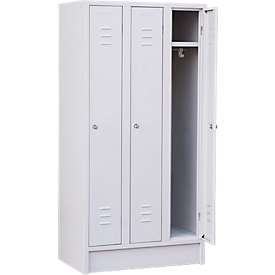 Garderobenschrank mit Sockel, 3 Abteile, Zylinderschloss