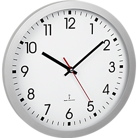 Radio-controlled wall clock, made of plastic, battery-operated