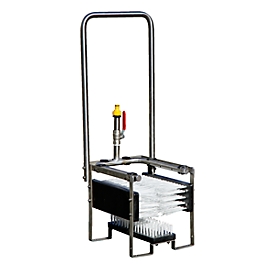 Stiefelreiniger CEMO, B 33 x H x 82 x T 33 mm, mit drei festen Bürsten u. Haltebügel, Gardena Wasseranschluss