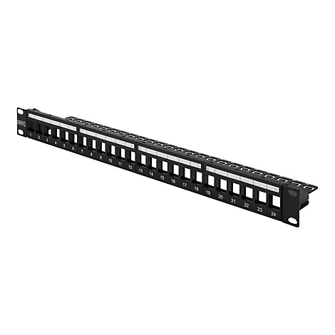 Schwarzes Patchpanel mit weiÃŸen Steckern, durchnummeriert von 1 bis 24.