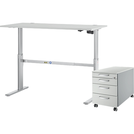 Ein weisser, höhenverstellbarer Schreibtisch mit Schubladenschrank. Beide Möbelstücke stehen auf weissem Grund.