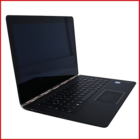 Schwarzes Laptop, leicht geöffnet. Tastatur, Touchpad und Display sind zu sehen. Auf weißem Hintergrund.