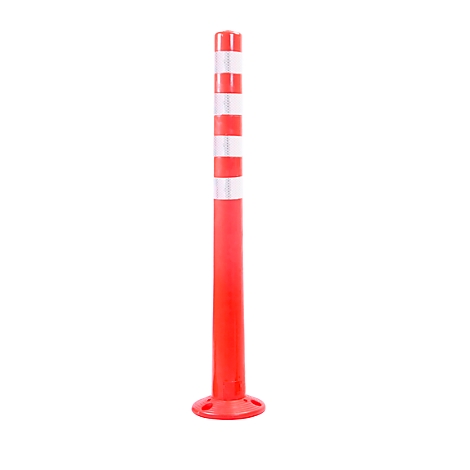 Roter Absperrpfosten mit reflektierenden weissen Streifen auf weissem Hintergrund.