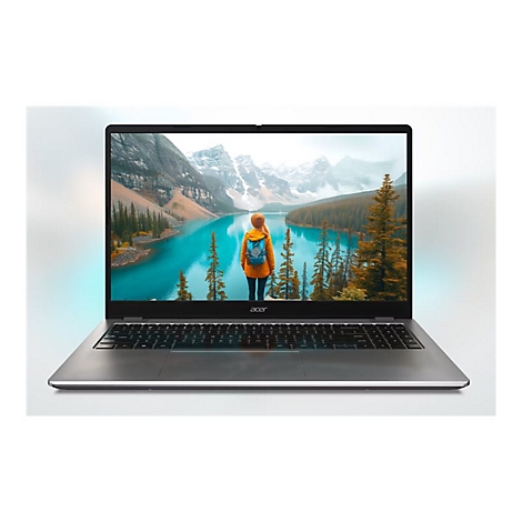 Ein silberner Acer Laptop, dessen Bildschirm eine Person vor einer Berglandschaft zeigt.