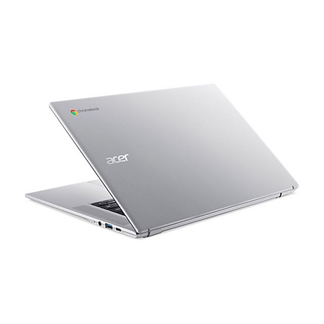 Silbernes Acer Chromebook in halb geöffneter Perspektive auf weißem Hintergrund.