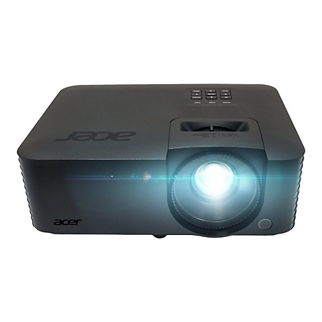 Schwarzer Acer Projektor in der Frontansicht mit leuchtendem, hellem Objektiv vor weißem Hintergrund.