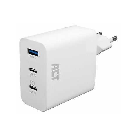 Weißes Wandladegerät mit drei Anschlüssen (USB-A, USB-C) und ACT-Logo auf weißem Hintergrund.