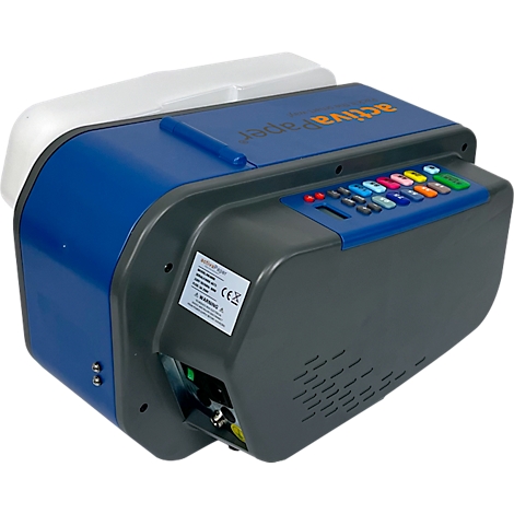 Ein grauer Drucker mit blauen und weißen Elementen. Auf der Oberseite steht "activa paper". Mehrfarbige Tasten sind sichtbar.