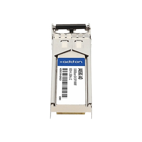 Ein silbernes Addon SFP Transceiver Modul vor weißem Hintergrund mit blauem Logo und Produktetikett.
