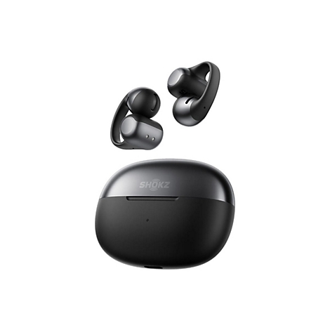 Schwarze Shokz Open-Ear-Kopfhörer mit zugehörigem Ladecase vor weißem Hintergrund.