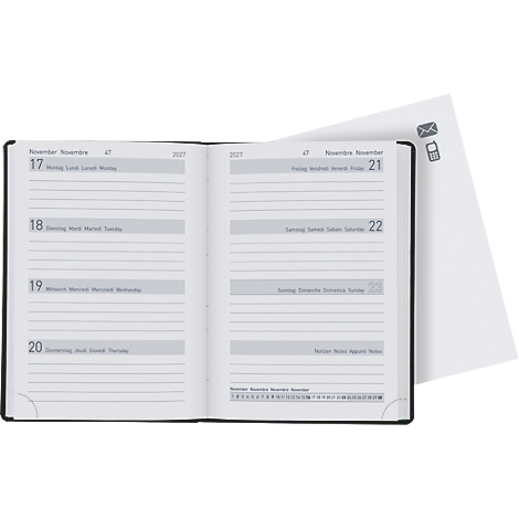 Carnet noir ouvert avec pages de calendrier. Des symboles pour le courriel et le téléphone sont à droite. Les dates sont clairement visibles.
