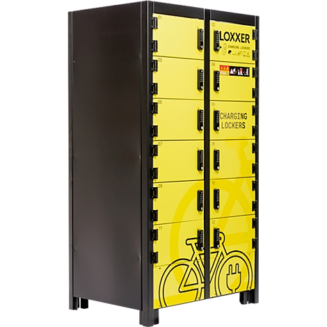 Gelbe Schliessfächer mit Zahlenschlössern. Aufschrift: Loxxer Charging Lockers. Fahrradsymbol mit Stecker.