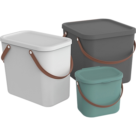 Three rectangular buckets with lids in white, anthracite and green. Brown leather handles.