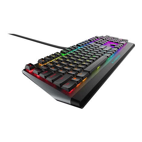 Schwarze Alienware-Tastatur mit farbiger Beleuchtung, die sich über die Tasten erstreckt. Auf der Tastatur steht Alienware.