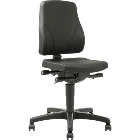 Black office chair with backrest and rollers. Adjustable height and armrests.