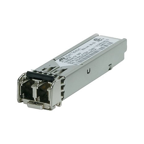 Ein silbernes SFP-Modul mit Aufschrift und schwarzen Elementen.