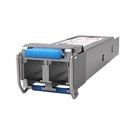 Ein metallfarbener Netzwerkadapter, blau akzentuiert.