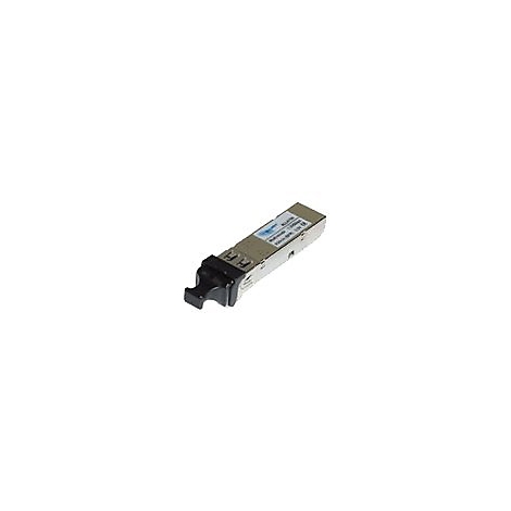 Ein silbernes SFP-Modul mit schwarzem Entriegelungshebel vor weißem Hintergrund.