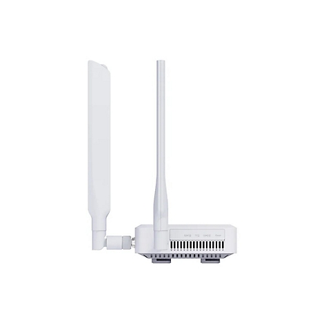 Seitenansicht eines weißen Routers mit zwei Antennen und SIM-Karten-Einschüben vor neutralem Hintergrund.