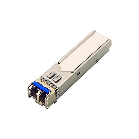 Ein silbernes SFP-Modul mit einem blauen Entriegelungshebel vor weißem Hintergrund.