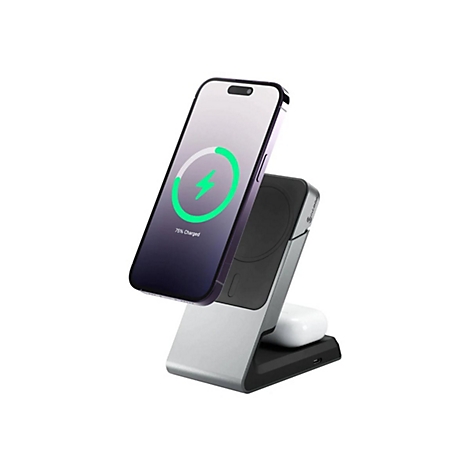 Ein silberne Ladestation lädt ein iPhone und AirPods. Auf dem Display steht 75 Prozent geladen.