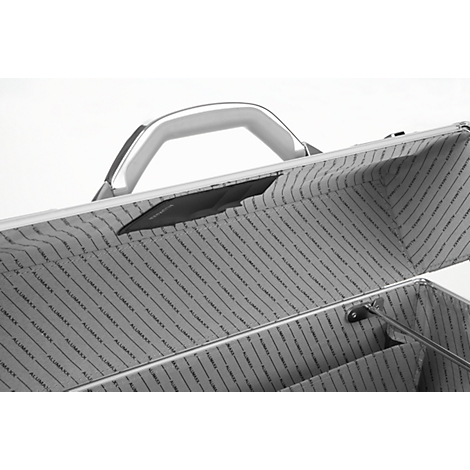 Open silver aluminum telescopic case with handle. Grey interior lining, diagonally striped with the Alumaxx lettering.