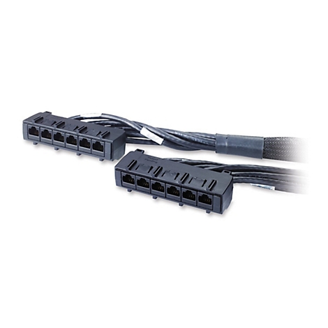 Zwei schwarze RJ45-Stecker mit Kabeln, im Detail. Auf einem Stecker steht 'Patent Pending'.