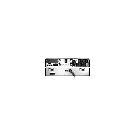Ansicht der Rückseite einer USV mit Anschlüssen für Stromkabel, Netzwerk, Batterien und Steckdosen. Das APC-Logo ist sichtbar.