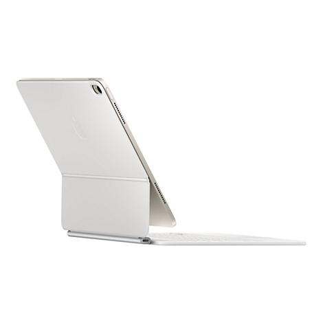 Beiges Apple iPad, leicht angewinkelt, mit dazu gehöriger Tastatur. Das Apple-Logo ist auf der Rückseite sichtbar.