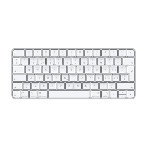 Draufsicht auf eine silberfarbene Apple-Tastatur mit weißen Tasten. Buchstaben, Zahlen und Sonderzeichen sind deutlich beschriftet.