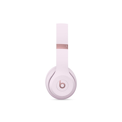 Casque Beats rose clair en détail sur fond blanc. L'arceau a une application dorée avec le chiffre 4. Le logo Beats est visible sur l'écouteur.
