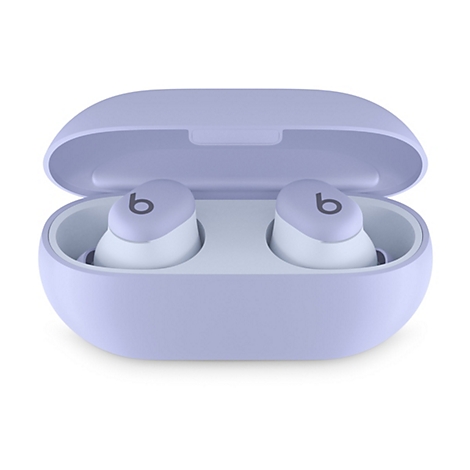 Helllila kabellose Ohrhörer mit Ladecase, geöffnet. Die Kopfhörer haben einen weißen Ohrhörerteil und ein kleines „b“.