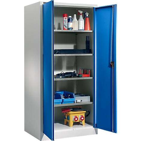 Armoire en acier gris ouverte avec doubles portes bleues, remplie d'outils et de bouteilles divers.