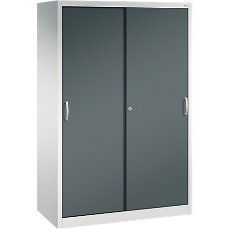 Une armoire en métal blanc avec deux portes coulissantes grises et des poignées argentées.
