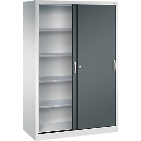 Armoire de bureau blanche avec portes coulissantes grises et quatre étagères sur fond neutre.