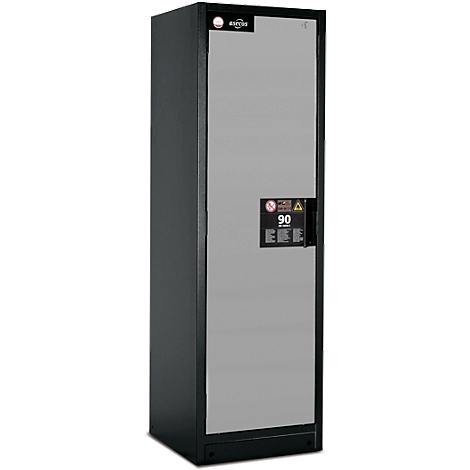 Armoire haute en acier gris avec un cadre noir. Une plaque sur la porte indique "90".