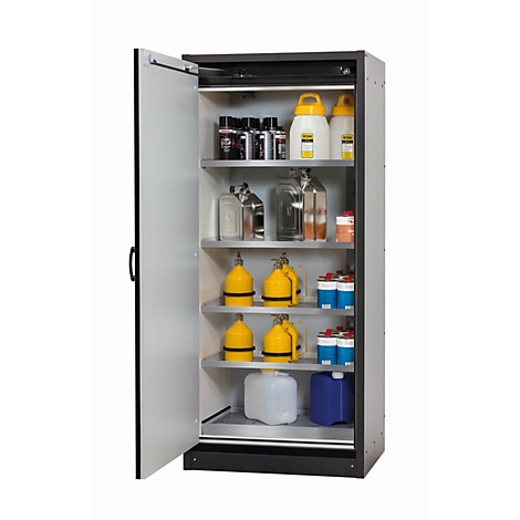 Armoire en acier ouverte avec divers bidons et bouteilles sur des étagères.