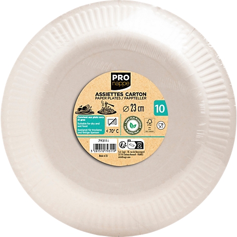 Assiettes en carton beige clair, emballées dans du film plastique. Impression : "PRO nappe", "ASSIETTES CARTON", Ø23 cm, 10 pièces.